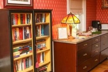 Melange Bed And Breakfast