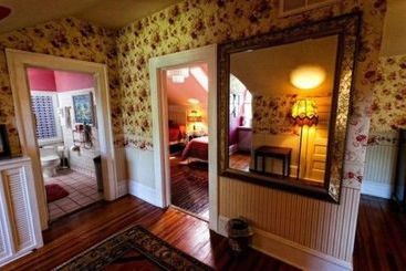 Melange Bed And Breakfast