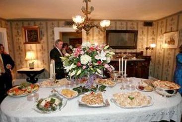 The Elms Bed And Breakfast
