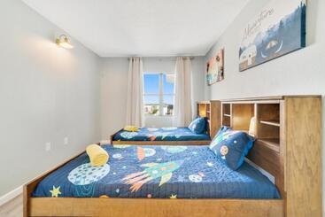 公寓式酒店  Fabulous Resort Condo With Heated Pool!