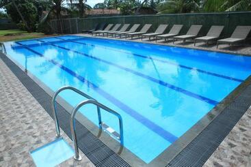 호텔 Green Light Holiday Village