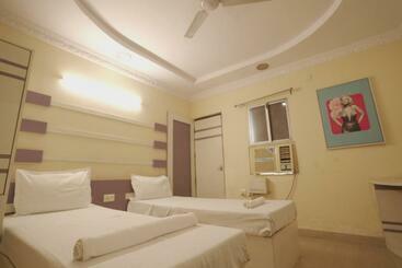 فندق Hari Dham Guest House By Wb Inn