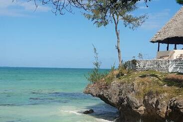 בית מלון כפרי Panorama Ocean View Resort