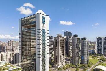 هتل Tai Urban Resort