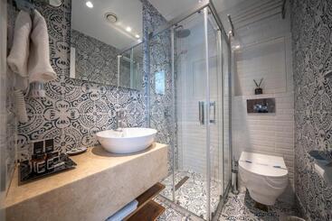 公寓式酒店  Noa Suite Hotel   Adults Only