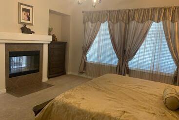 פנסיון Airbb Suites In Mansion