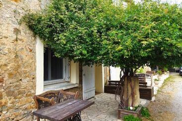 פנסיון Aur Blan   Chambres Le Somail