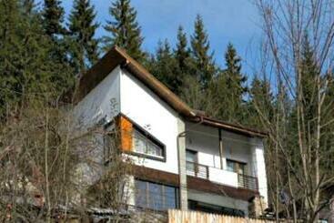 بنسيون Casa Silvester