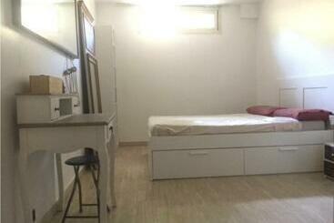 膳宿费 Résidence Les Camélias