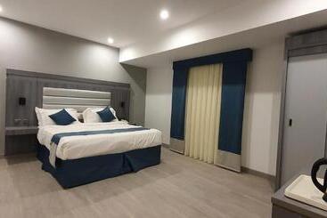 شركة الصنوبرة الفندقية فندق Pine In