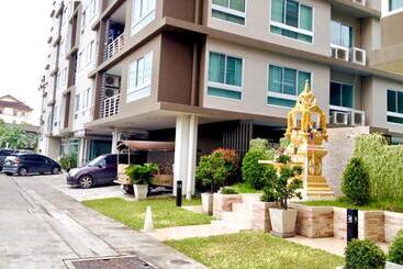 호스텔 Bitec Bts Bangna New Luxury Room