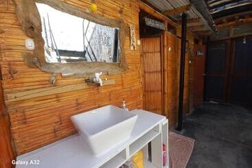 הוסטל Wally S House Mancora