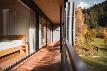 Отель St Michael Alpin Retreat
