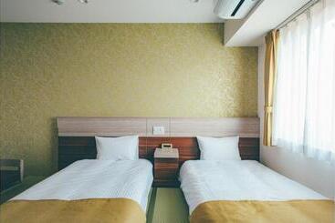 هتل Kuretake Inn Premium Shizuoka Annex