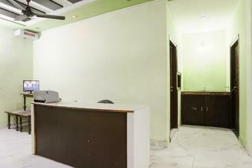 هتل Spot On 64932 Silicon City Inn