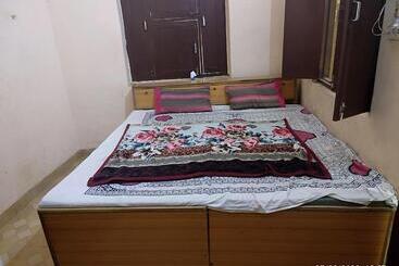 호텔 Spot On 88162  Four Season