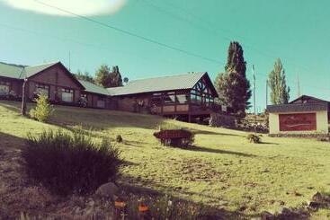 ユースホステル El Hostal Del Rio