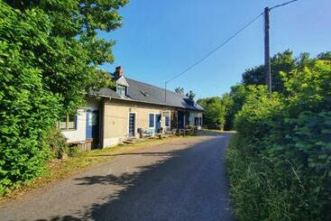 ベッドアンドブレックファースト Aux Sources De L Yonne