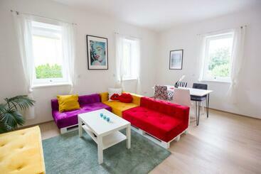 Darebell Apartment Gratkorn Top 2