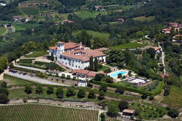 פנסיון Castello Degli Angeli
