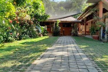 هاستل Casa Aldairis