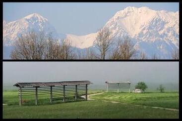 تختخواب و صبحانه Mamut Stay