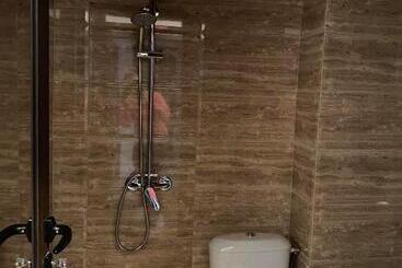 بنسيون бялата къща