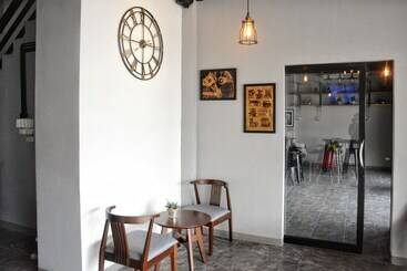 فندق صغير Kata Station Boutique