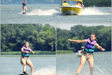 膳宿费 All Inn Köre