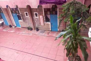 Tarino Bar And Lodging