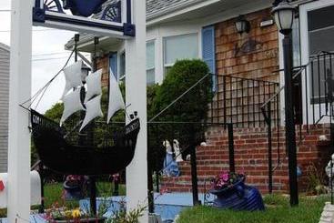 تختخواب و صبحانه A Cape Cod Ocean Manor Inn