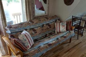تختخواب و صبحانه A Cape Cod Ocean Manor Inn