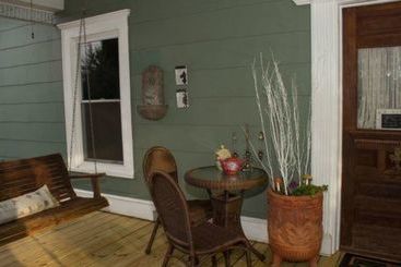 تختخواب و صبحانه Maison Lavigne