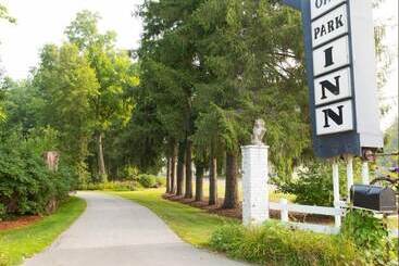 مبيت وإفطار Oak Park Inn
