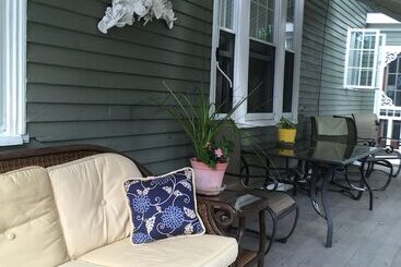 Fleetwood House Bed And Breakfast