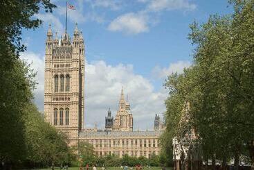 Aparthotel Adagio London Brentford