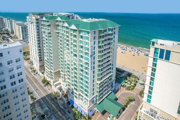 هتل Ocean Beach Club Resort By Hilton , Virginia Beach, Va
