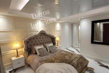 ホテル The Great House