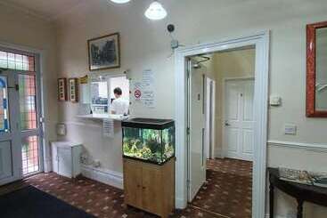 فندق The Handforth Lodge