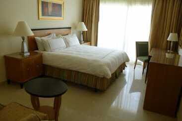 Le Royal Holiday Resort Aqua Park