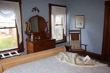 Rose Arbour Bed & Breakfast  Adults Only