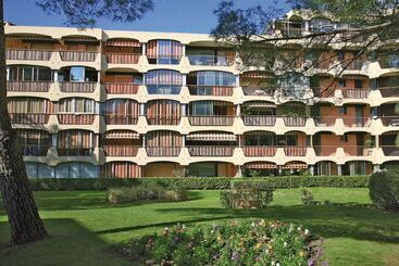 Апартаменты Résidence Lagrange Vacances Les Trois Rivières