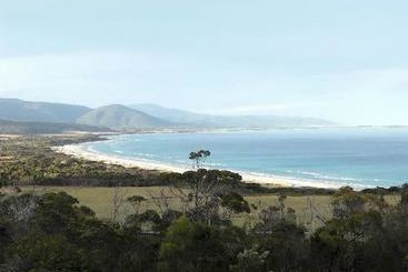 شقة Bicheno S Ocean View Retreat