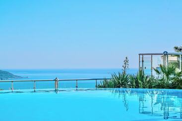 Отель Tropical Deluxe