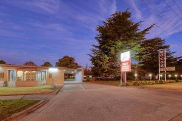 מוטל Hamilton Hume Motor Inn