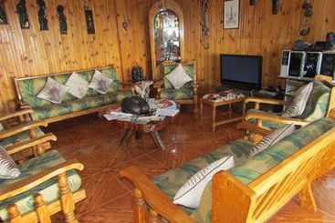 تختخواب و صبحانه Lime Hill Lodge