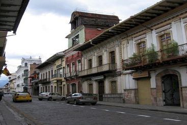 هتل آپارتمان Cuenca Suites