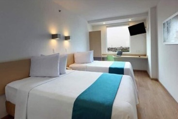 酒店 Memora Express