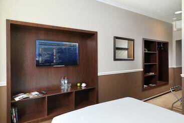 Mirros Hotel Moscow Kremlin