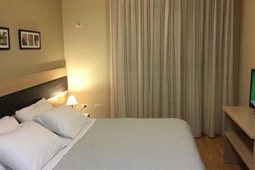 酒店 Oresti Center